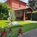 Holiday home Casa Palomera - Casa Completa Con Jardin, Gimnasio Y Garaje Privados *