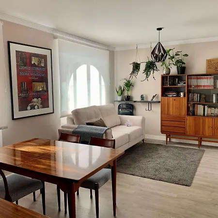 Casa Palomera - Casa Completa Con Jardin, Gimnasio Y Garaje Privados * León