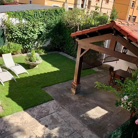 Casa Palomera - Casa Completa Con Jardin, Gimnasio Y Garaje Privados Vakantiehuis León