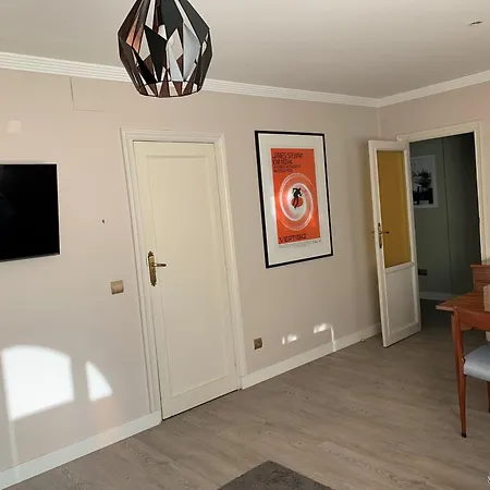 Casa Palomera - Casa Completa Con Jardin, Gimnasio Y Garaje Privados Vakantiehuis León