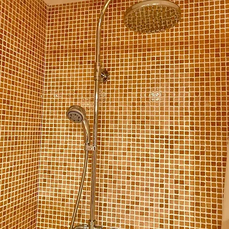 Vakantiehuis Casa Palomera - Casa Completa Con Jardin, Gimnasio Y Garaje Privados