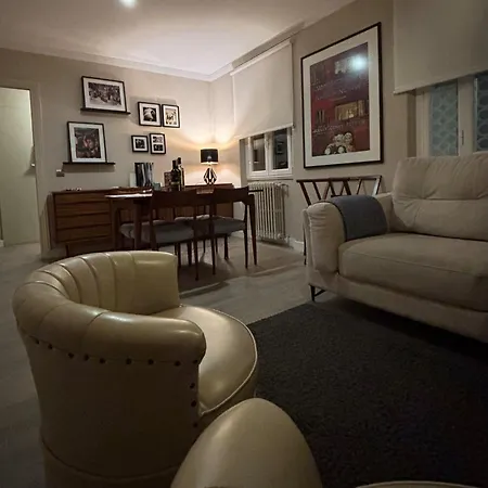 Casa Palomera - Casa Completa Con Jardin, Gimnasio Y Garaje Privados * León