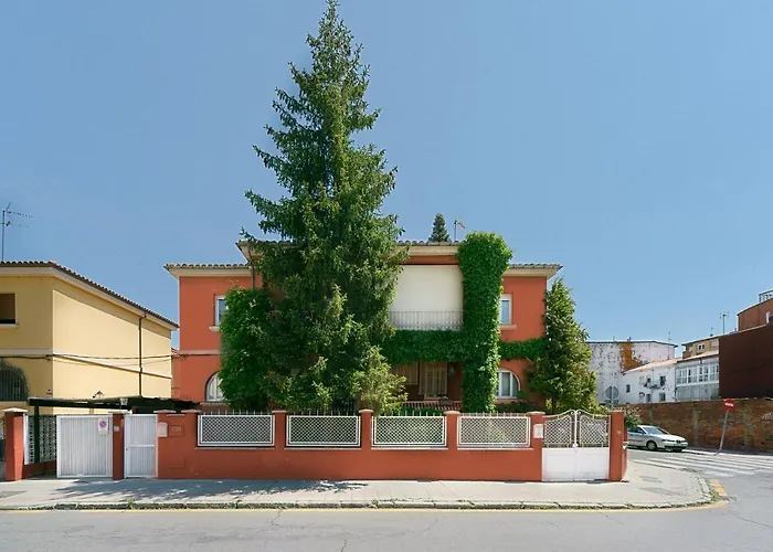 Casa Palomera - Casa Completa Con Jardin, Gimnasio Y Garaje Privados Nyaraló León