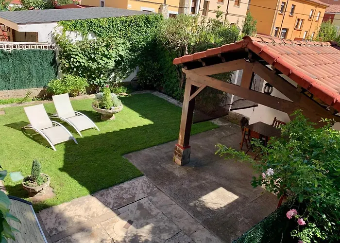Casa Palomera - Casa Completa Con Jardin, Gimnasio Y Garaje Privados Nyaraló León