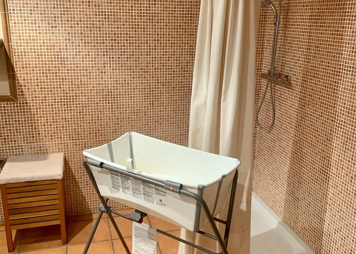 Casa Palomera - Casa Completa Con Jardin, Gimnasio Y Garaje Privados * 레온