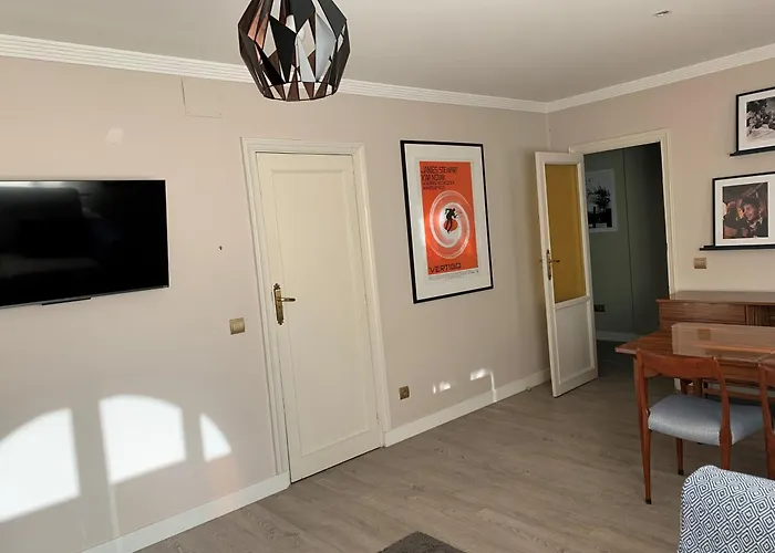 Casa Palomera - Casa Completa Con Jardin, Gimnasio Y Garaje Privados Nyaraló León