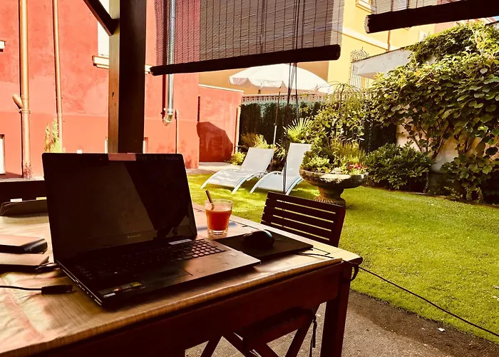 Hébergement de vacances Casa Palomera - Casa Completa Con Jardin, Gimnasio Y Garaje Privados León