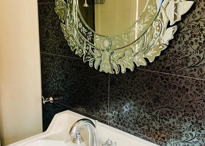 Casa Palomera - Casa Completa Con Jardin, Gimnasio Y Garaje Privados * 레온